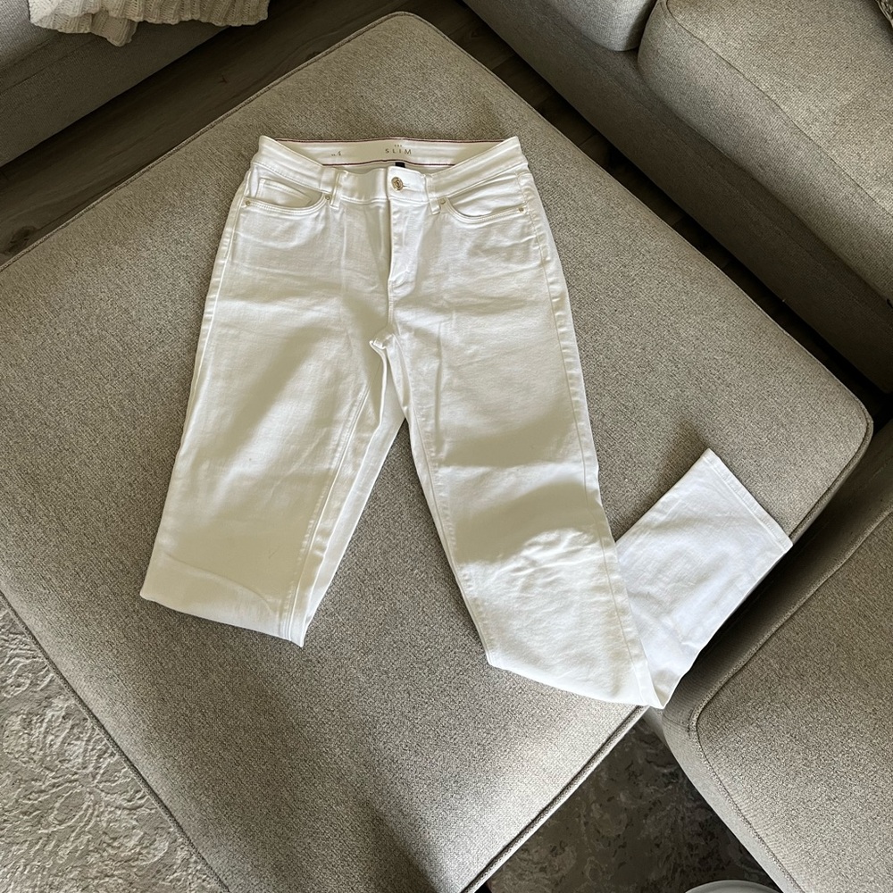 White House Black Market White Jeans